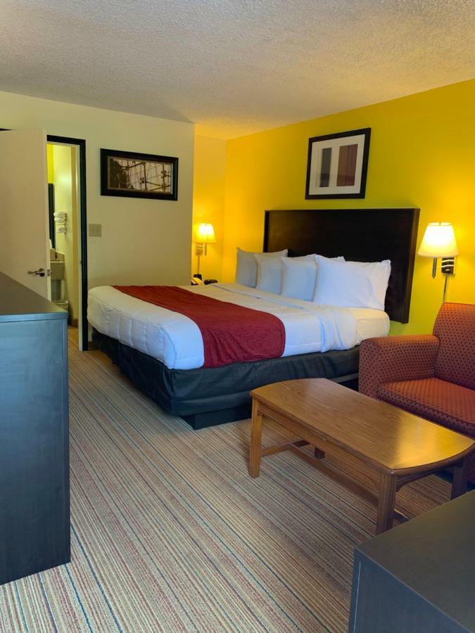 Americas Best Value Inn - Fredericksburg North Esterno foto